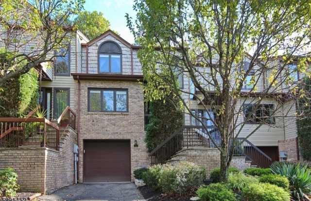 32 Averell Dr