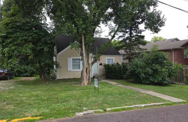 3 bd, 2 ba house in east campus across from Boone Hospital, walk to campus and downtown, great shape, w/d and lawncare included