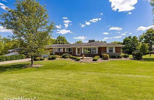 8935 Sandymar Dr - 8935 Sandymar Drive, Concorde Hills, OH 45242