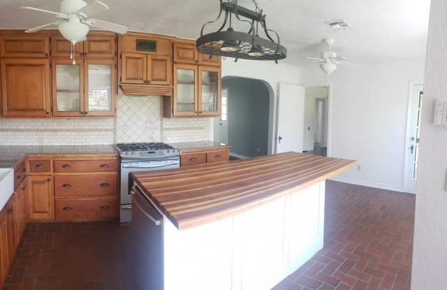 612 Northwest 36th Terrace