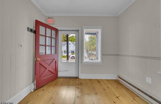 16 Schooleys Mountain Rd