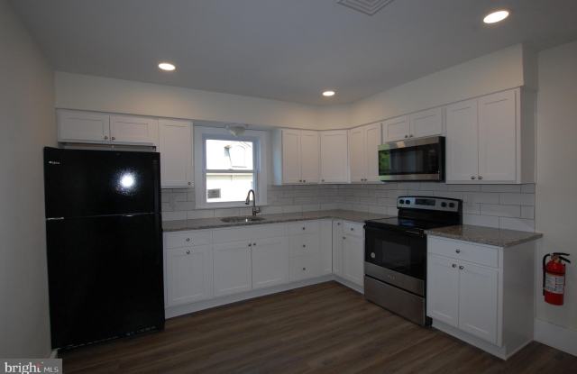 35 EAST Avenue unit: Apt 2