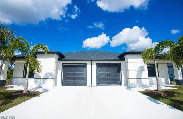 843 Duplex Street E unit: A