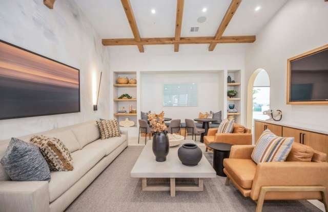 Soleil Apartments