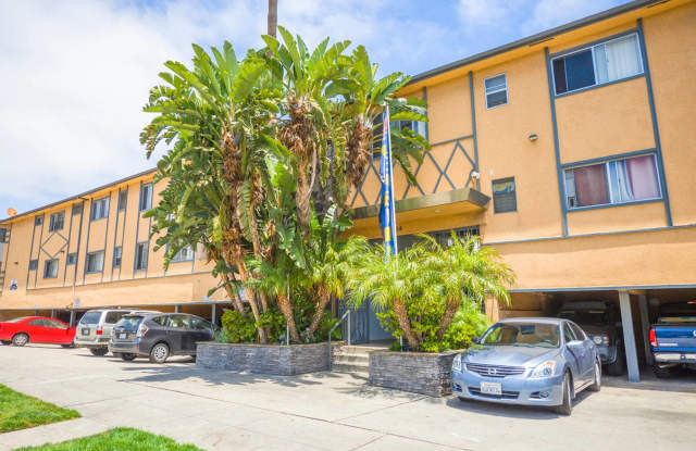 334 S. Hobart Blvd.