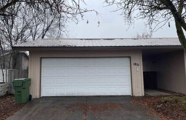 1851 NW 4th Ave