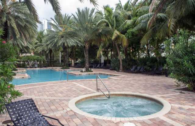 Photo of 17100 N Bay Rd