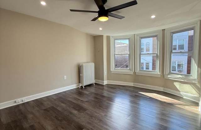 Photo of 1207 FEDERAL Street unit: 3