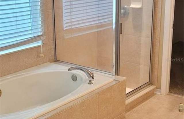 Photo of Avalon Park 5 Bedroom Pool Home