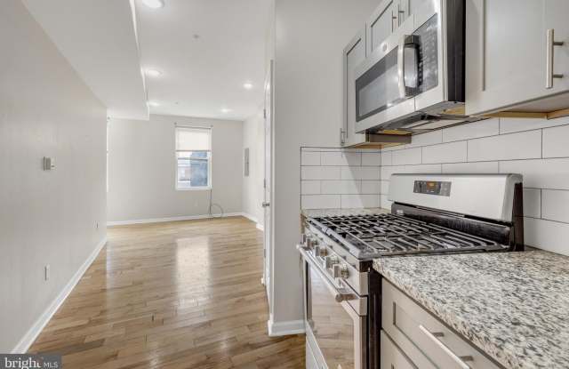 2604 FRANKFORD Avenue unit: 3