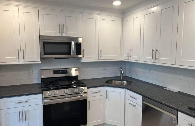 Photo of 506 Harding Road unit: 6