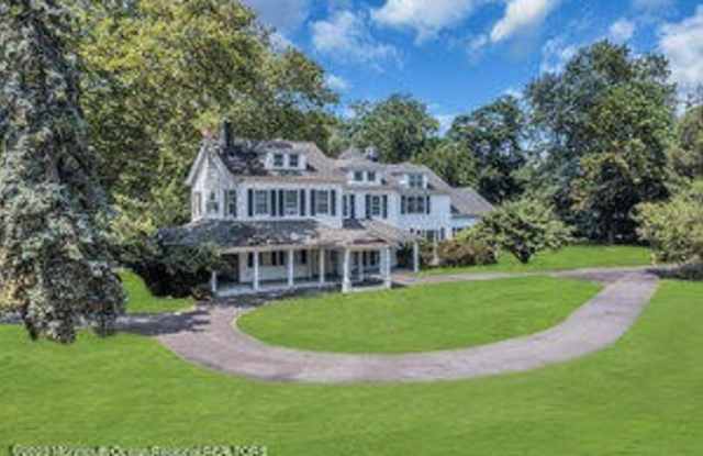 457 Monmouth Road