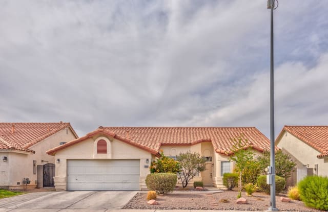 7862 W Oquendo Rd - 7862 West Oquendo Road, Spring Valley, NV 89113