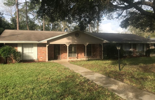 8370 Royalwood Drive - 8370 Royalwood Drive, Jacksonville, FL 32256