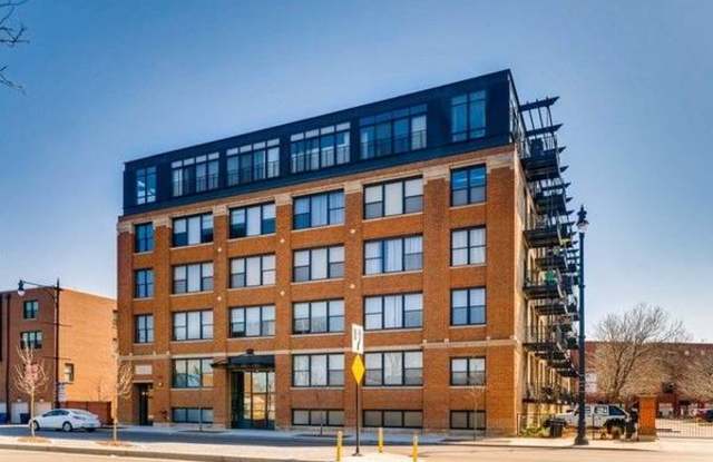 Photo of 2911 North Western Avenue