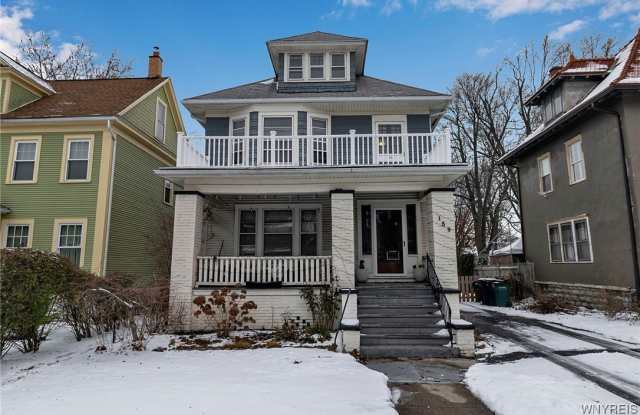 Photo of 159 Huntington Avenue