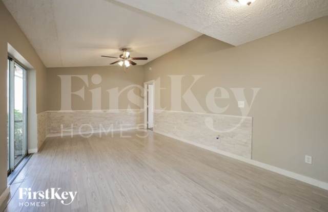 2002 Northeast 5th Street