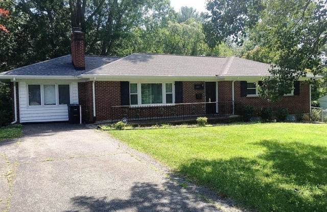 4417 Montgomery Rd - 4417 Montgomery Road, Lynchburg, VA 24503