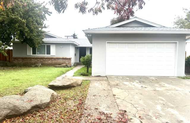 Photo of 4548 North Meridian Avenue