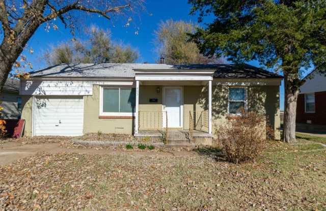 405 Draper Dr