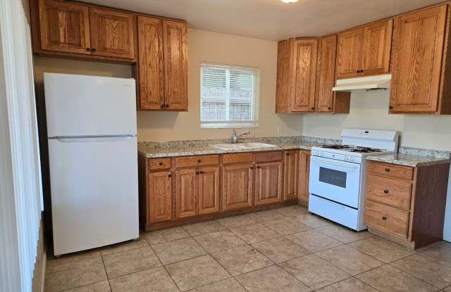 Photo of Foothill Plaza Apartments