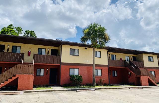 1604 University Lane