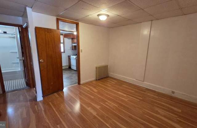 Photo of 1417 E PASSYUNK AVENUE