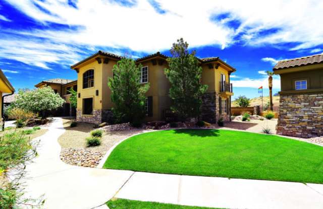 Photo of Luxury Condo @ Pelican Hills-Pets Negotiable