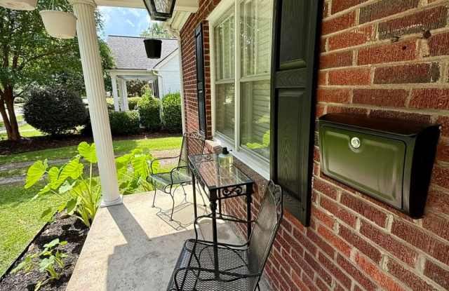 SHORT TERM AVAILABLE [Shandon]