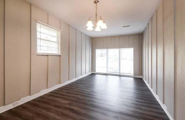 207 Polly Reed Road Northeast