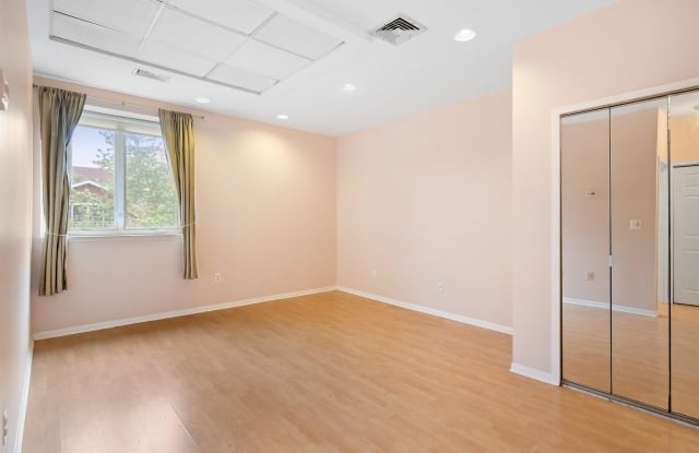 Photo of 75 LIBERTY AVE