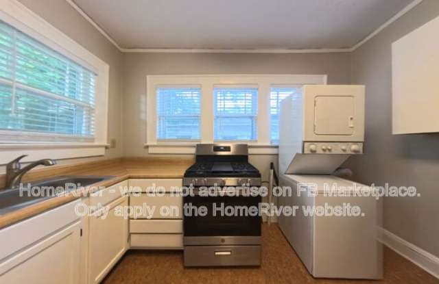 913 United Ave SE # B