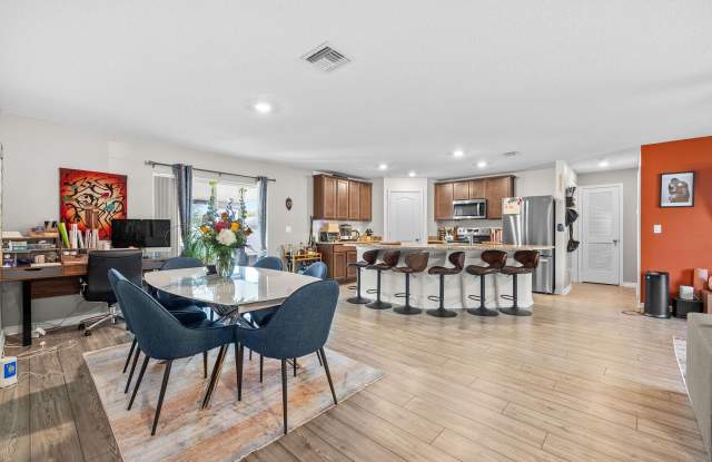 2626 SW Monterrey Lane