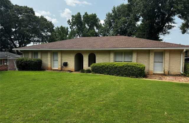 Photo of 1425 Pine Ridge Road
