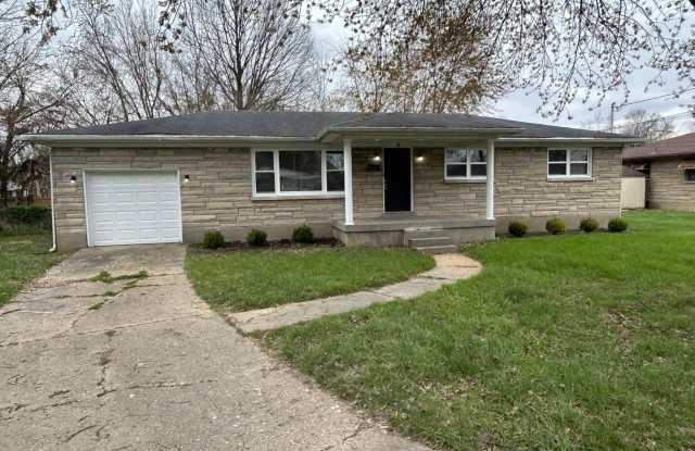 Charming 3-bedroom, 1.5-bathroom house located in Louisville, KY! - 5 Priscilla Court, Jefferson County, KY 40216