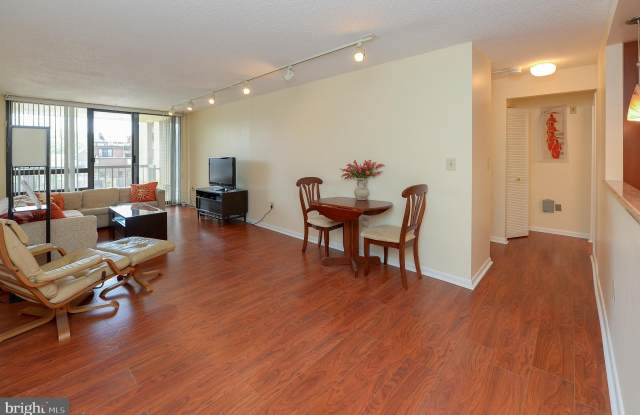 233 S 6TH STREET
