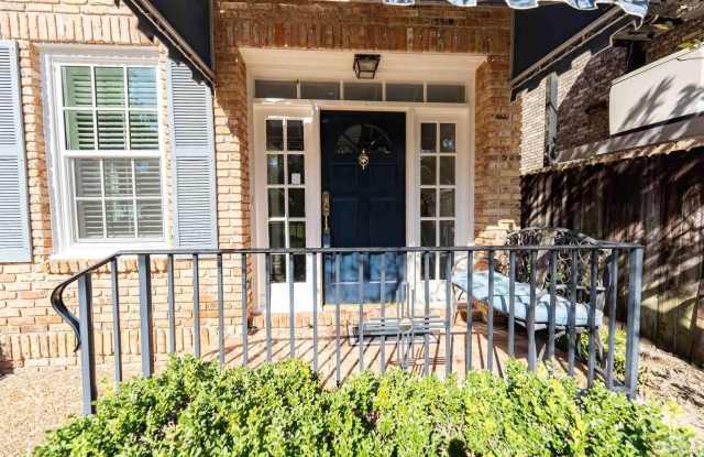 Photo of 802 Bayshore Dr