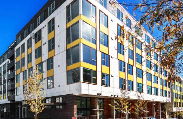 10360 Main Street Unit D12