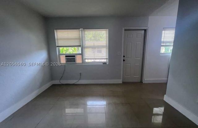 1281 NW 60th St