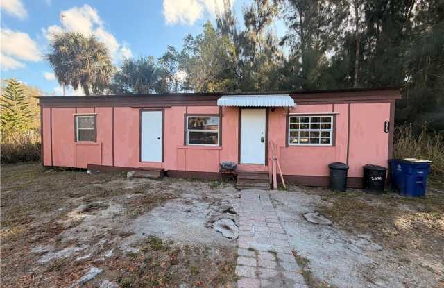 2016 Queen Street unit: 2016