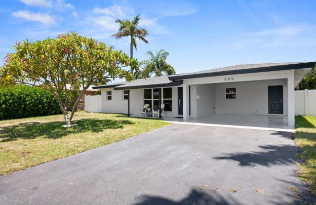 580 SE 5TH Street