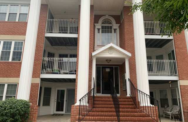 Photo of Nice Large Condo on Ground Level for Rent in Awesome Neighborhood!