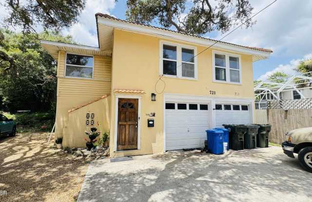 719 N Wild Olive Avenue