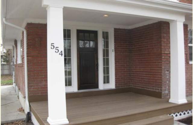 554 E Commonwealth Ave