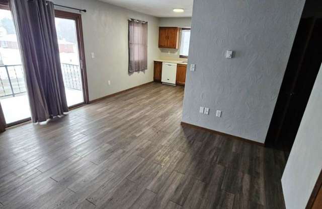 Photo of 400 3rd Ave SW - Unit 3