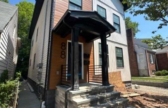88 Sanford Ave