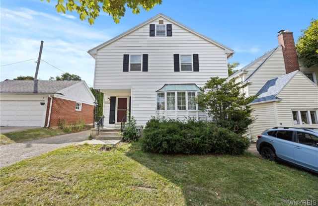 Photo of 80 Capen Boulevard