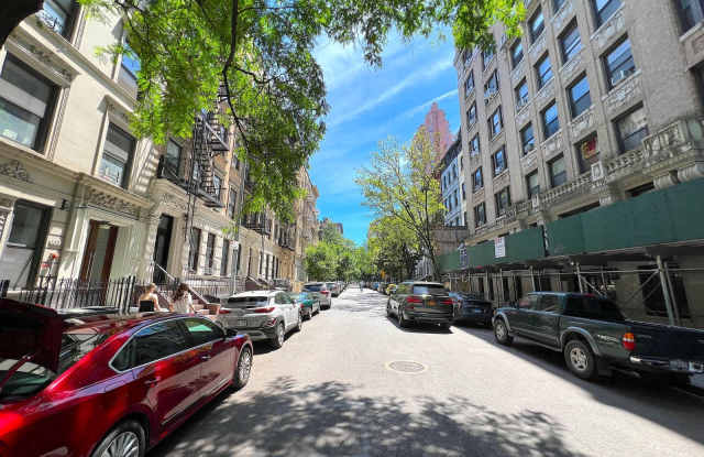 157 W 80 Street