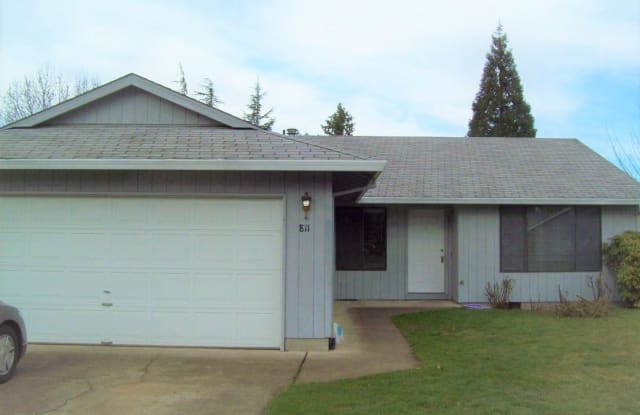 811 NE Thomas Ct. - 811 Northeast Thomas Court, Hillsboro, OR 97124