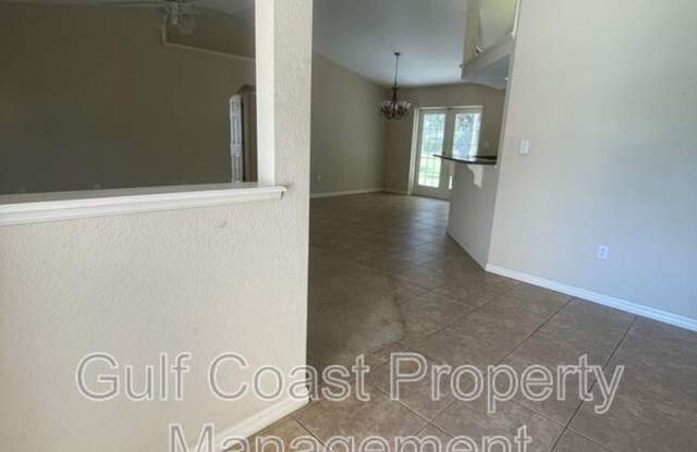 390 Corrientes Circle